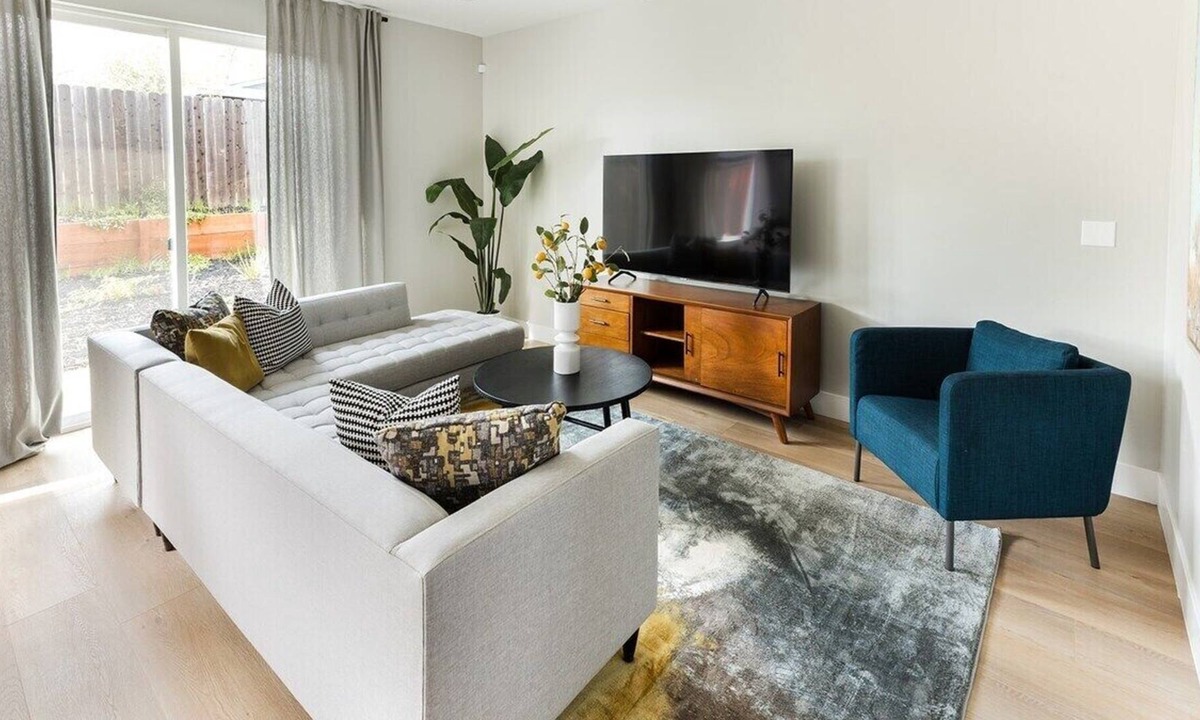 Carmichael House | Entire Brand new residential home