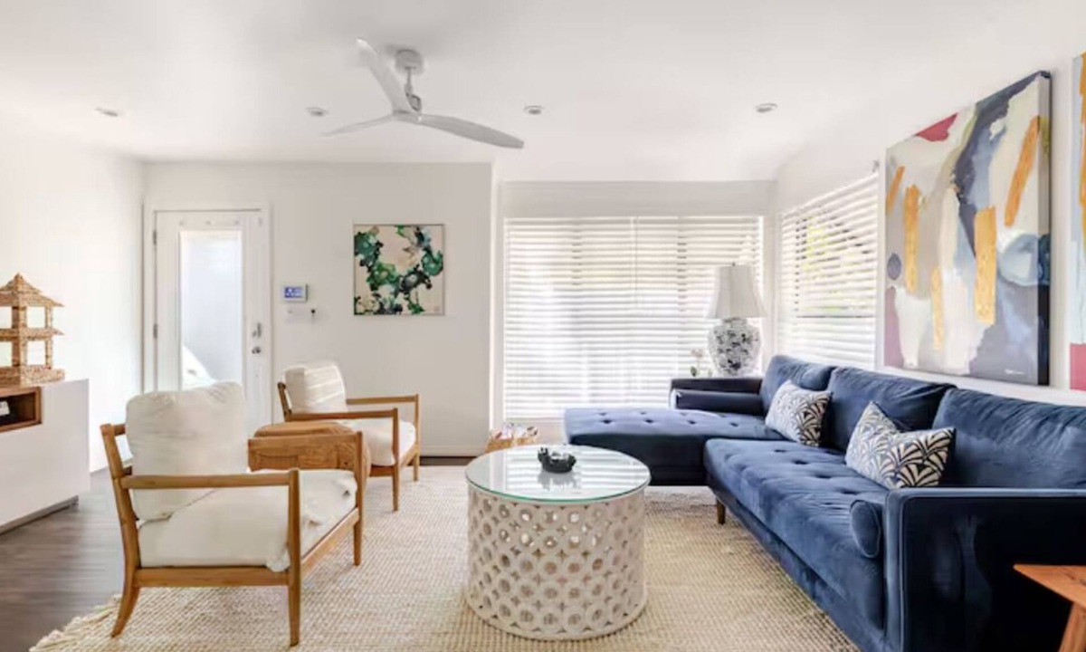 Parker Ridge Cottage | Entire Bungalow-WPB. 2br/1ba-3 beds. Private/Quiet/PB style/Beaches/Restaurants