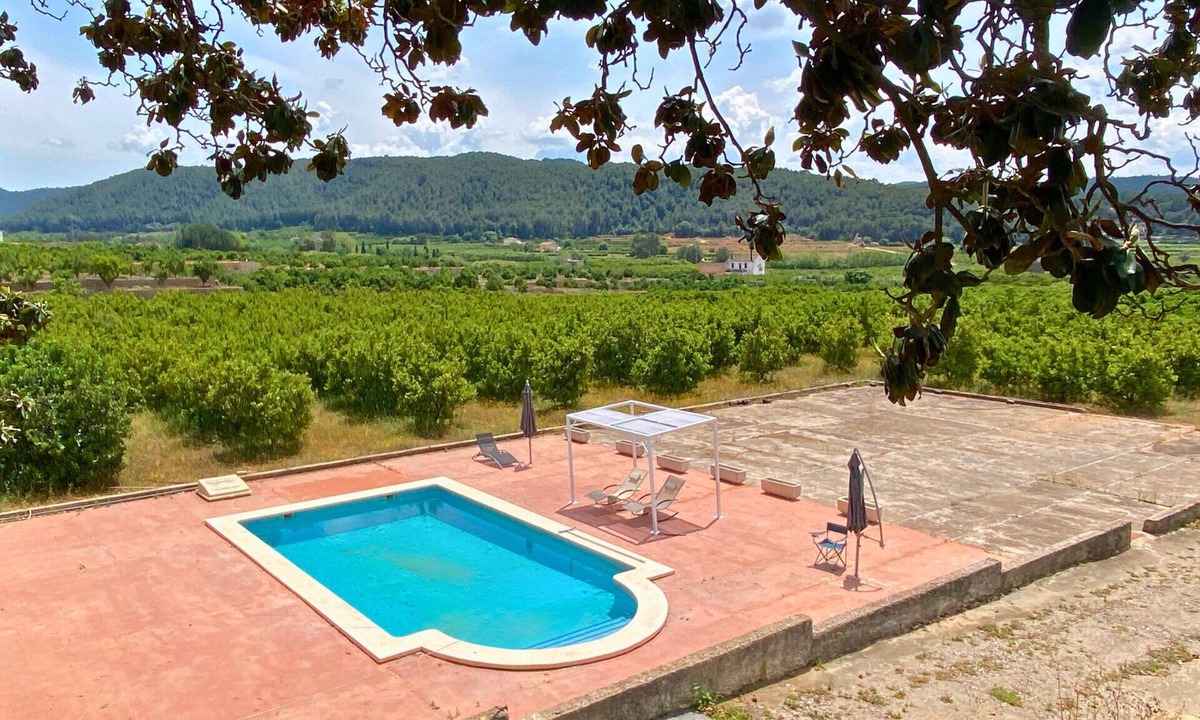 Alzira Villa | Entire Country House with Pool, Scenic Views & Orange Grove