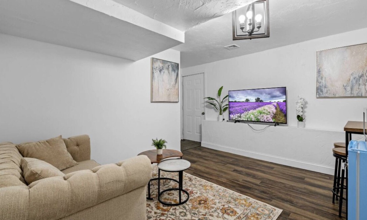 Stoneham House | Entire guest suite in Stoneham