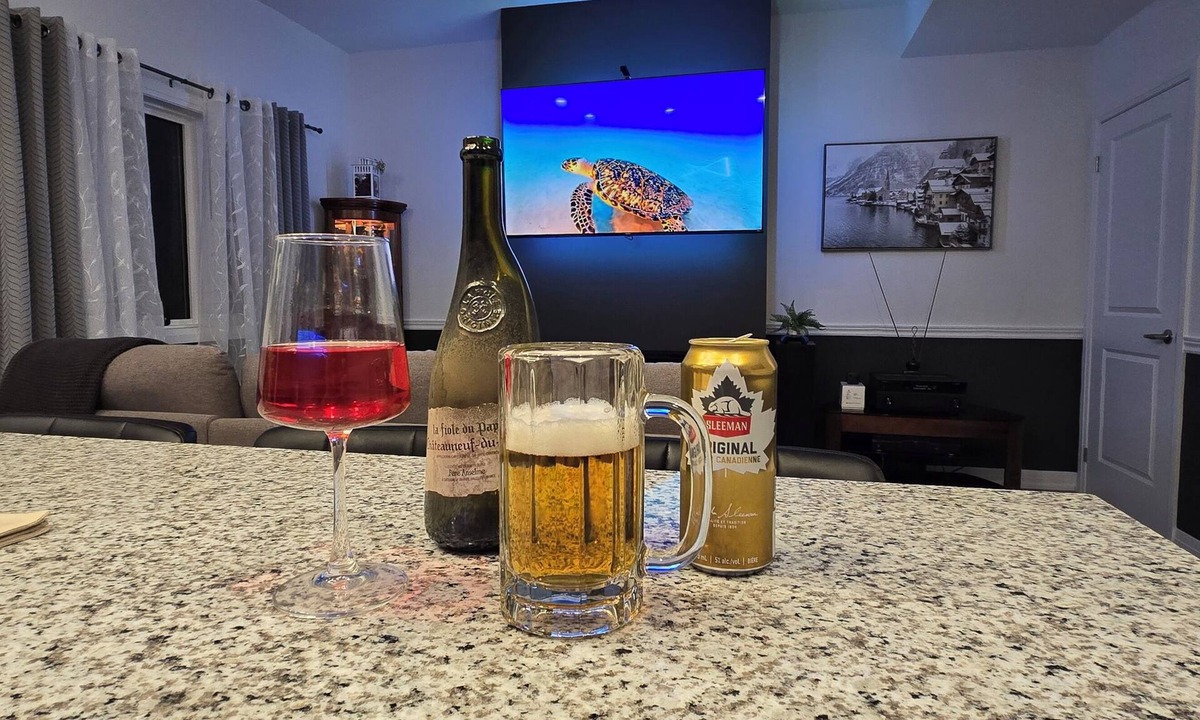 Meaford Ski Chalet | Entire home in Meaford, Canada