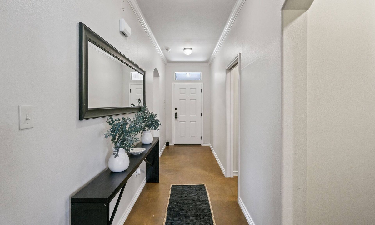 Wellborn House | Entire home in College Station, TX great for games days, or Getaways.