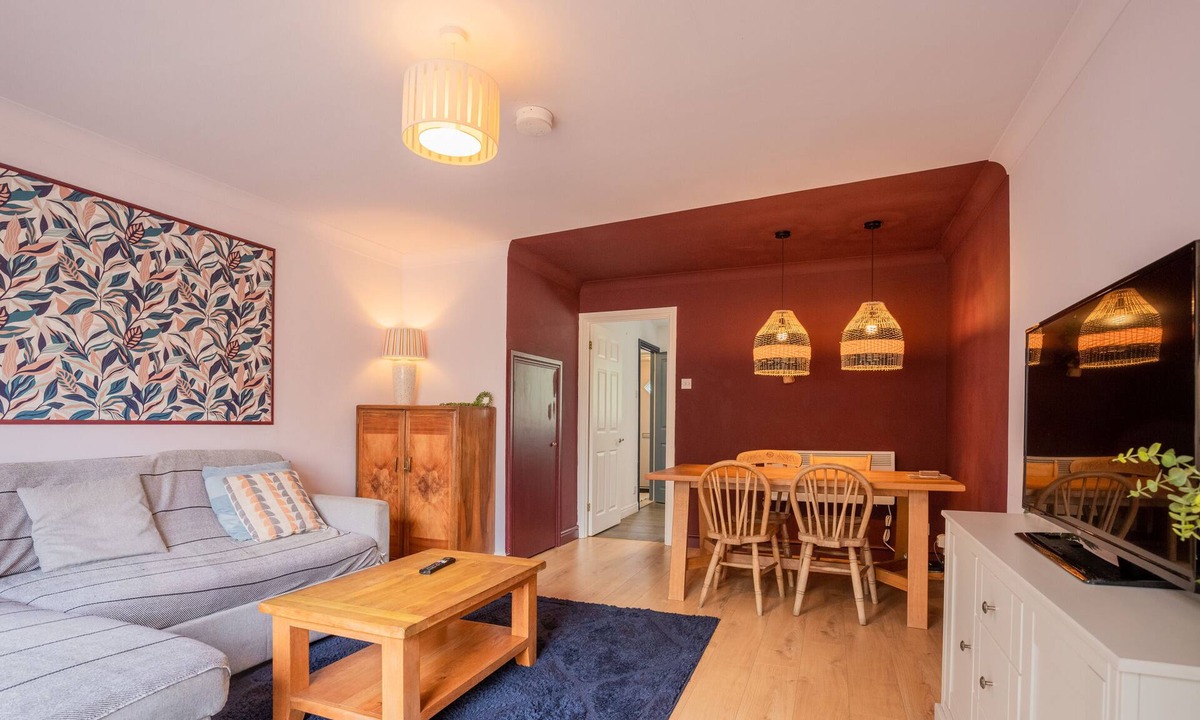 Worcester House | Entire home in Worcester