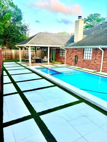 Clear Lake Villa | Entire Home Minutes From NASA, with Pool