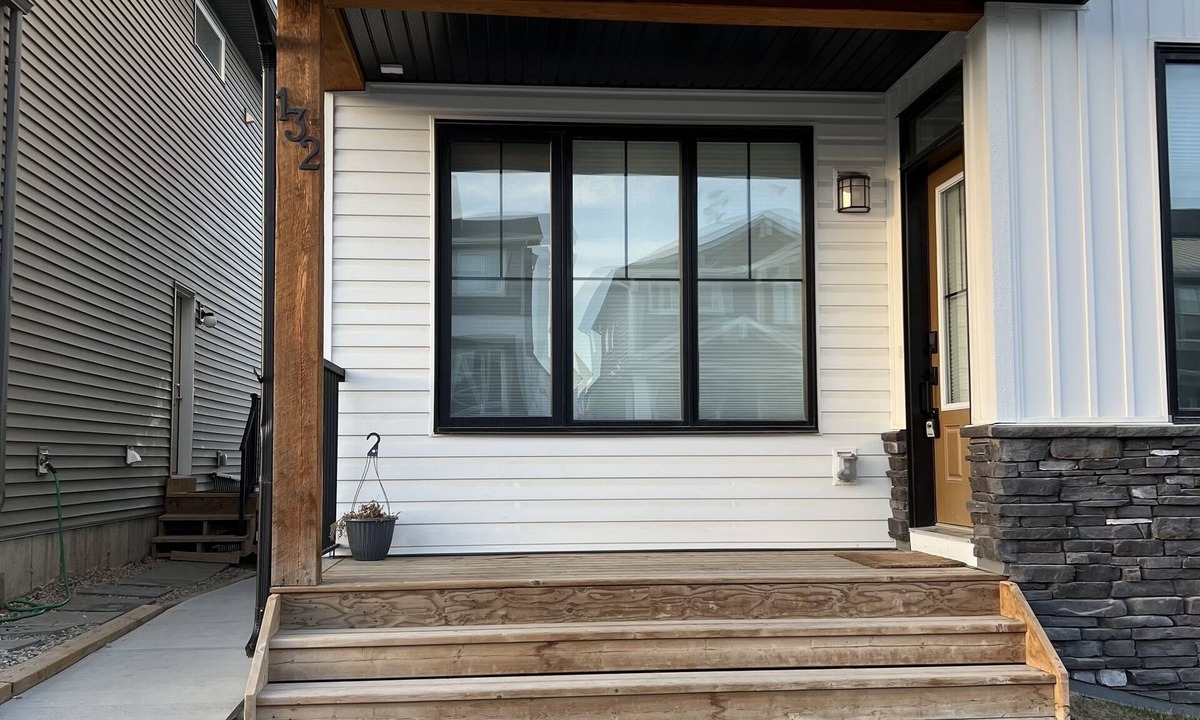 Calgary House | Entire House