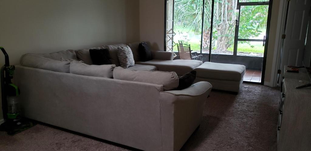 Buena Ventura Lakes House | entire house