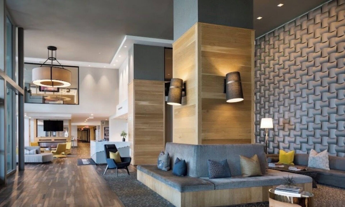 Historic Downtown Apartment | Entire Luxury Apartment just minutes to Manhattan Spacious 3-bedroom