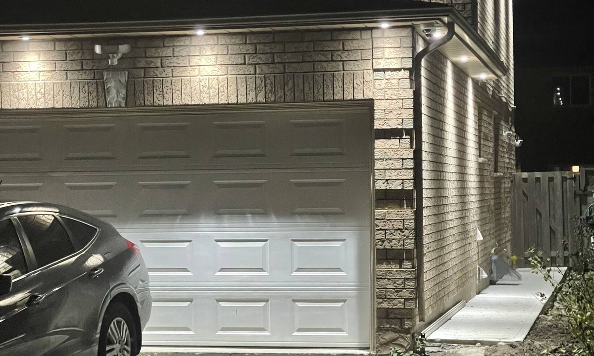 Mount Pleasant House | ENTIRE SEPARATE GUEST SUITE WITH FREE ONE PARKING