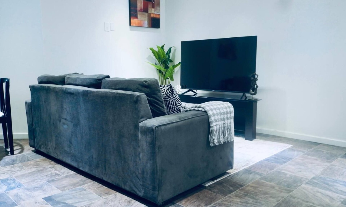 Regina Apartment | Entire suite Neighboring RCMP, Stadium and Airport.
