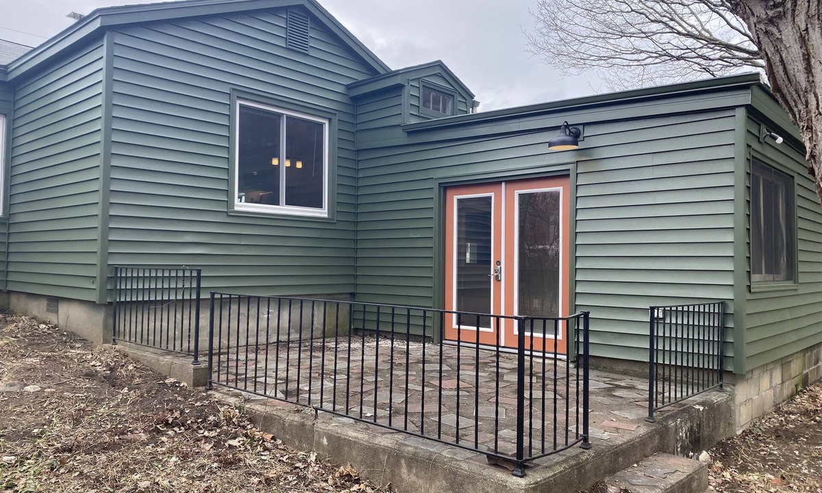 South Burlington House | Entirely renovated super ranch!