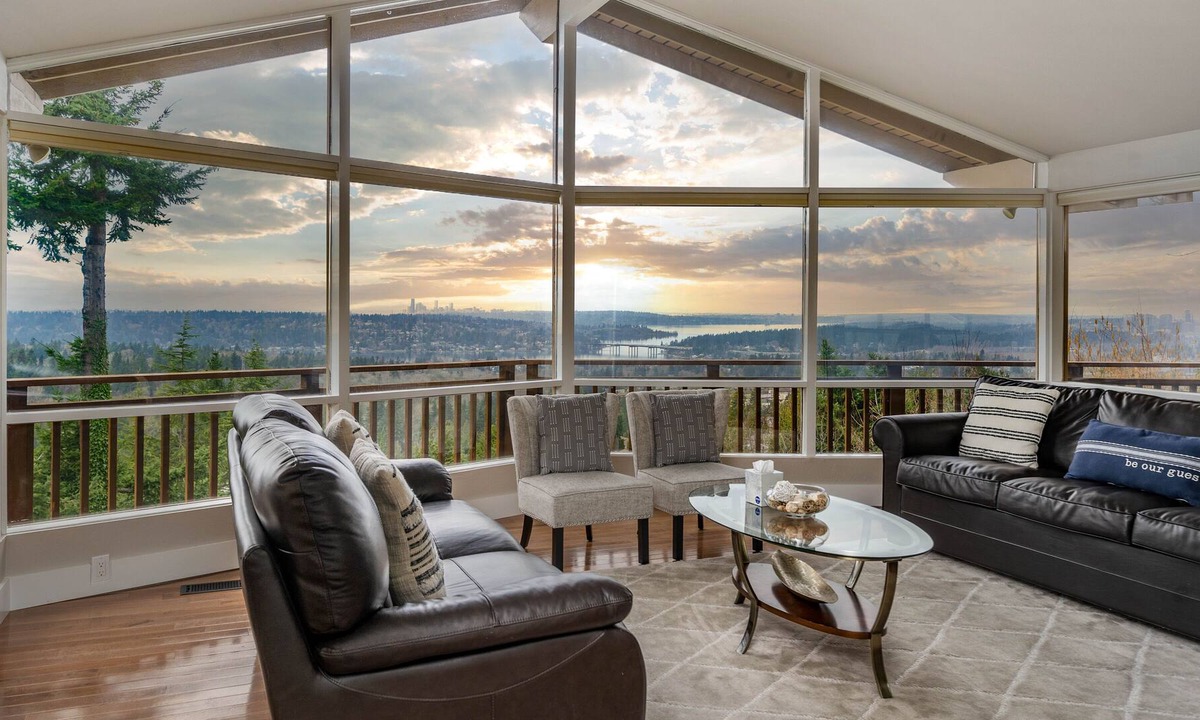 Somerset House | EntireViewLuxuryHomeBellevueSeattle