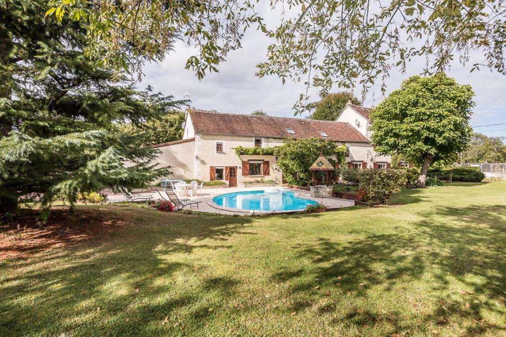 Escolives-Sainte-Camille Bed & Breakfast | ENTRE CANAL ET VIGNES