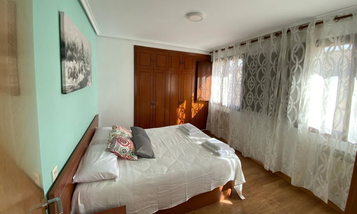 Burgos Apartment | Entre Castillo y Catedral