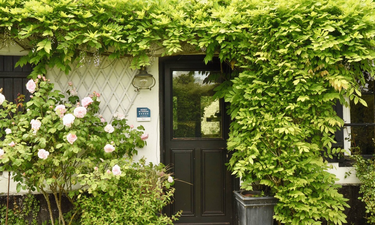 Rue House | Entre deux baies charming villa surrounded by a magnificent garden