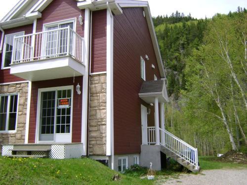 L'Anse-Saint-Jean Apartment | Entre roc et montagne