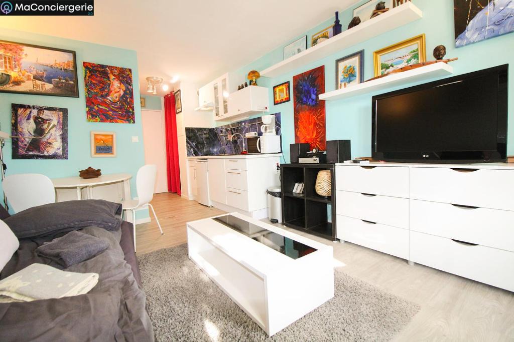 La Valsiere Apartment | Entre ville et campagne beau studio avec son jardin