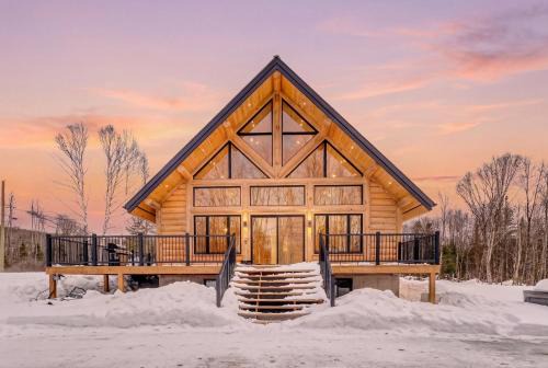 Amherst Ski Chalet | Envision Tremblant Ultra luxury Oasis Private Spa