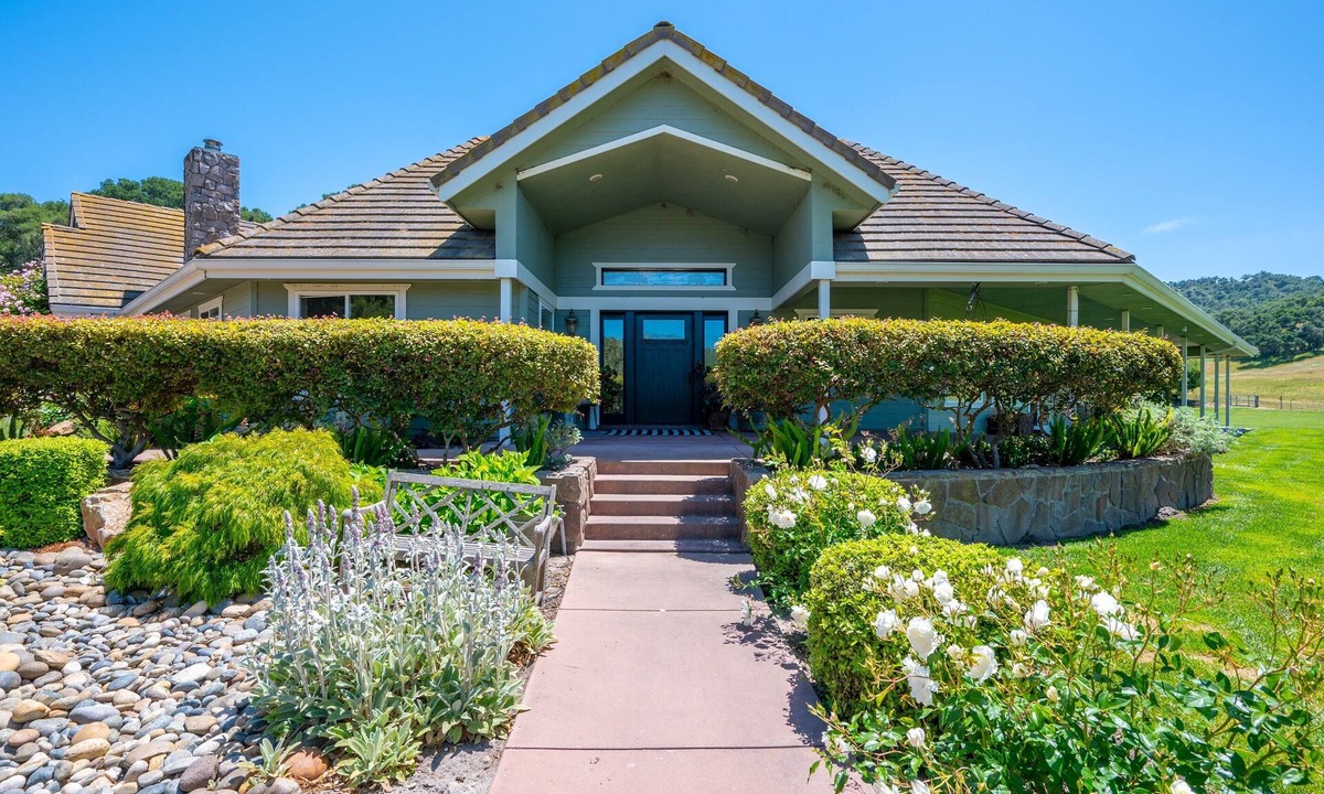 Pismo Beach House | Epic 4BR Ranch 4 miles to Beach!