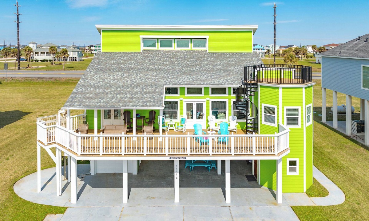 Indian Beach House | Epic 6BR Beach View * Steps to Beach * Sleeps 20+