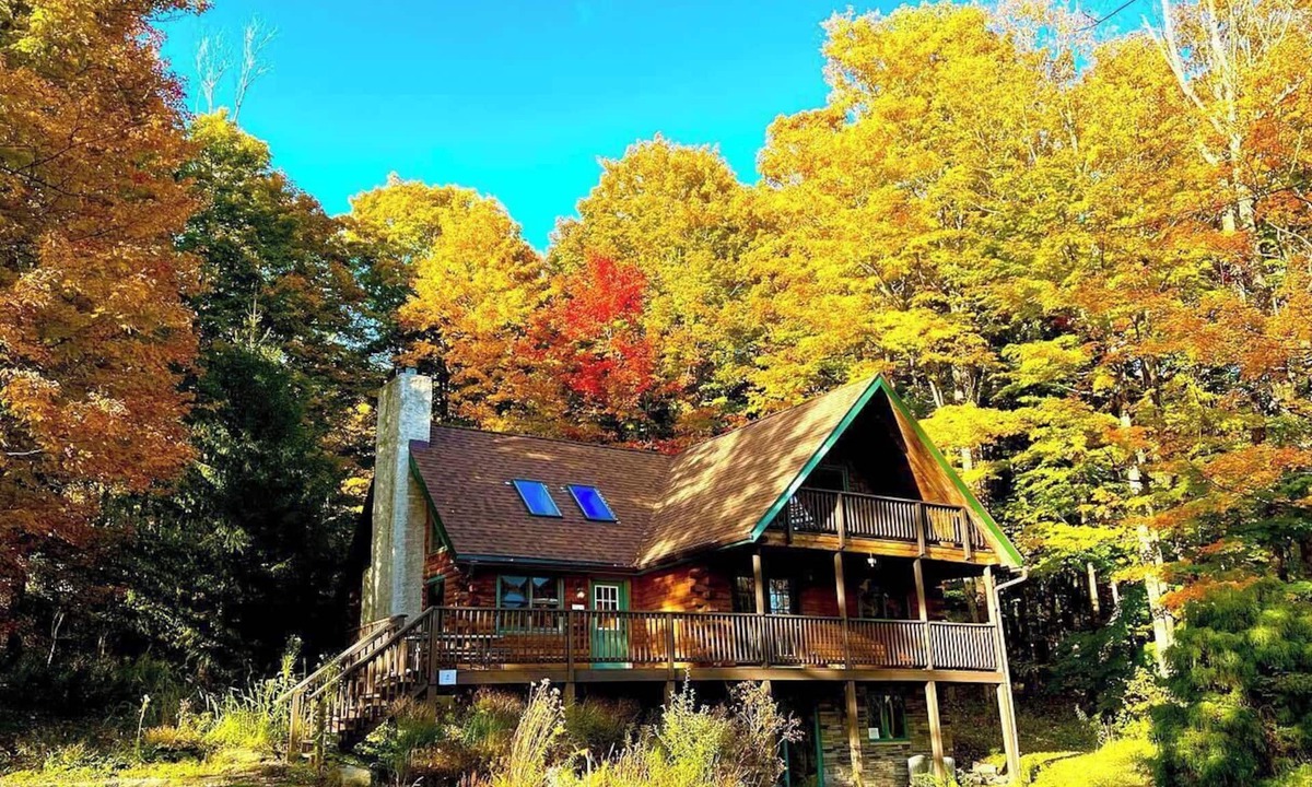 Pleasant Mount Cottage | Equestrian House Suites