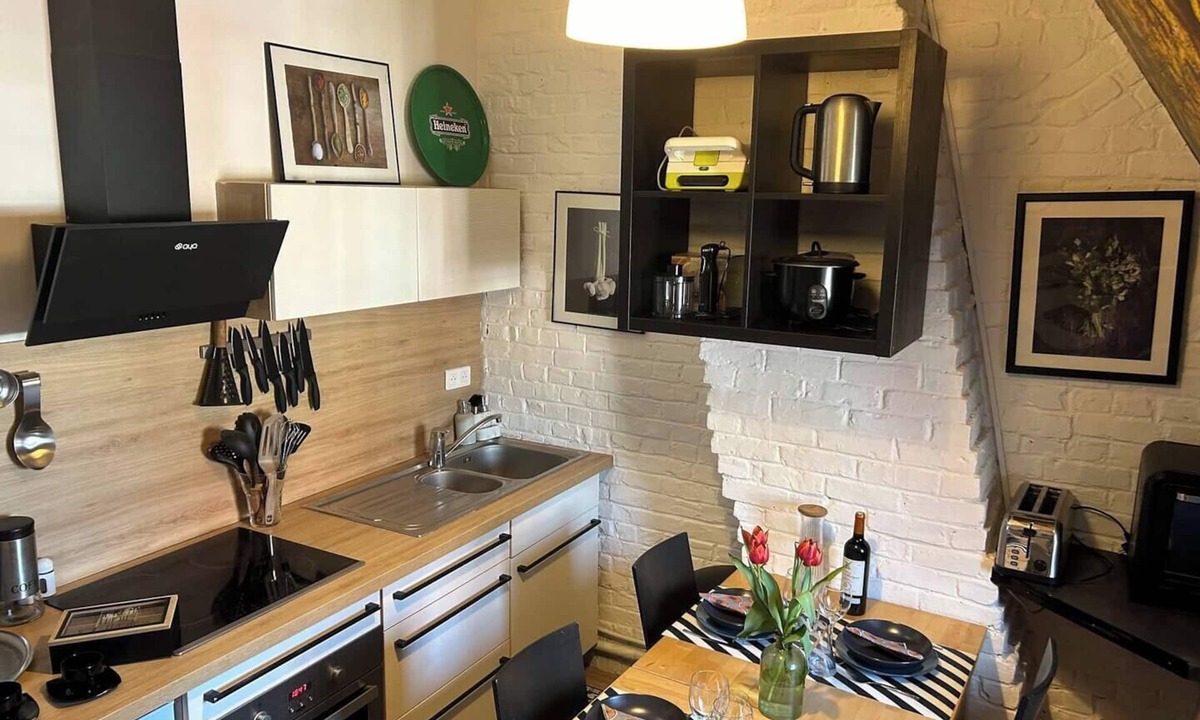 Roubaix Apartment | Equilibrium Family House - PEACE