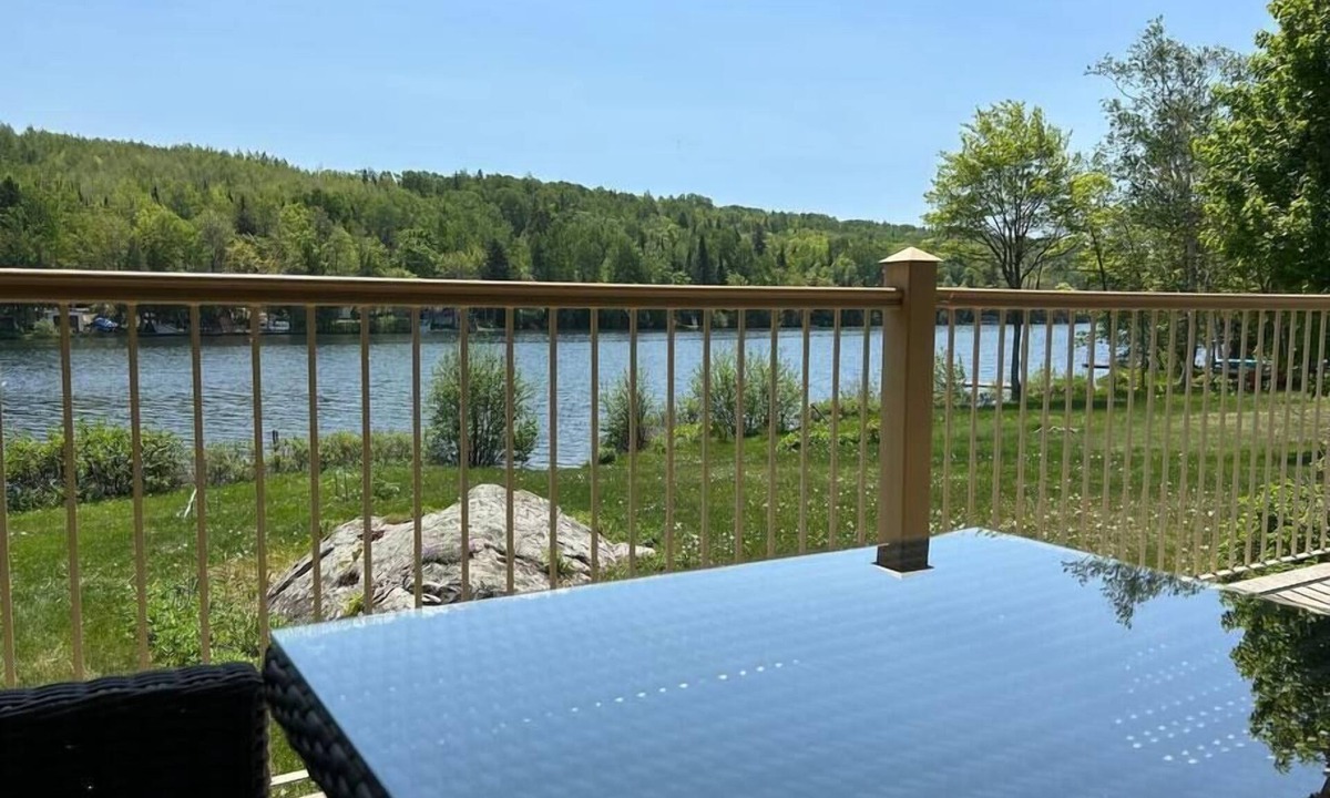 Mont-Carmel Condo | Equipped condo on St-Pierre Lake, Kamouraska RCM