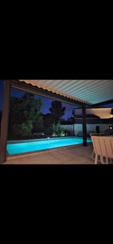 Montferrier-sur-Lez Apartment | Equipped Studio, 2 hours per day acces to a private swinmming pool
