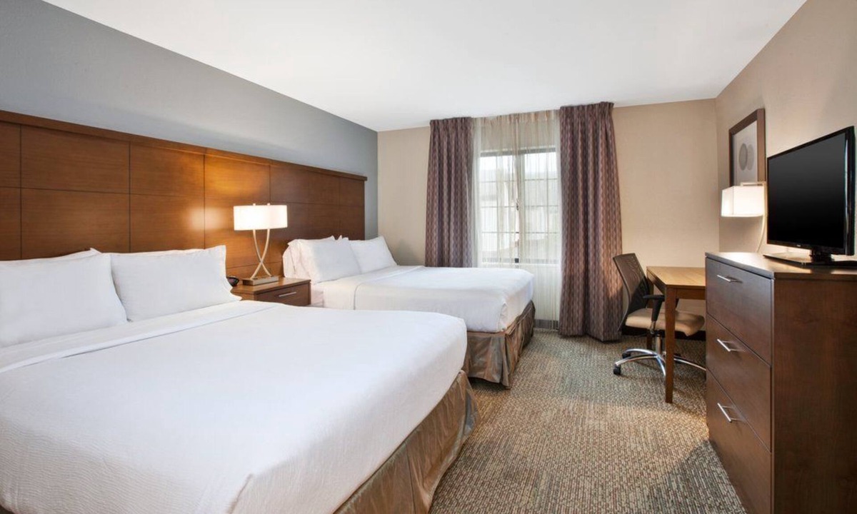 Kalamazoo Condo | Equipped Suite | Business Center + Indoor Pool
