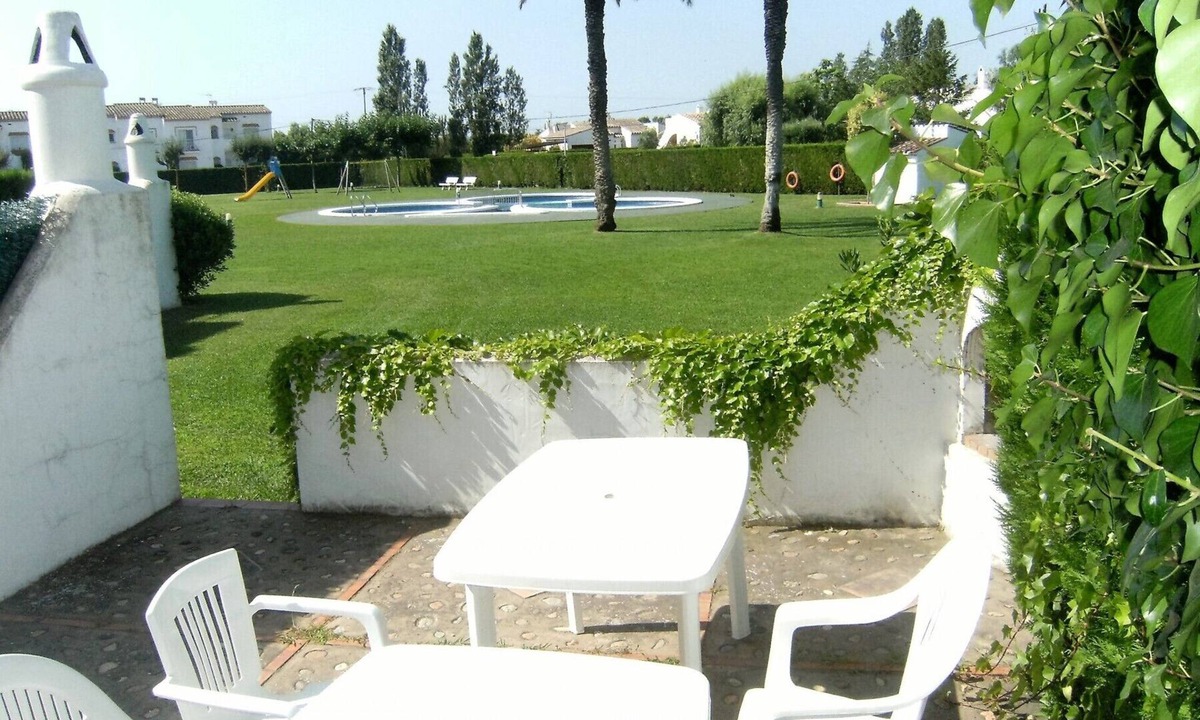 Torroella de Montgri House | ERMITA 98