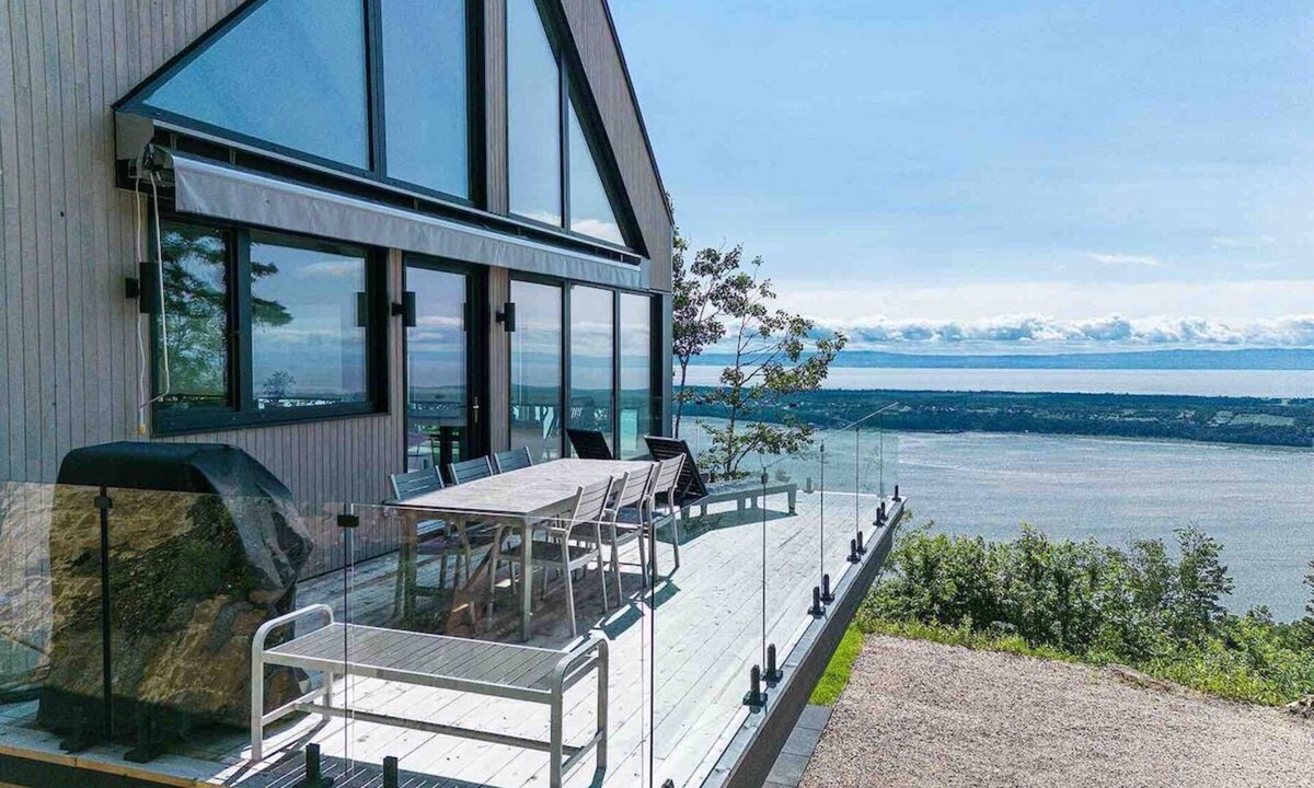 Baie-St-Paul House | Ermitage St-Laurent 173: Summer Sanctuary & Views