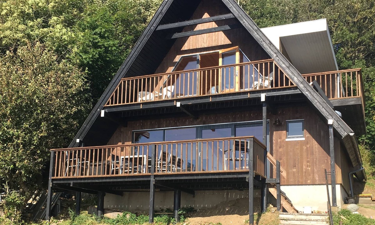 Erslev Cottage | Erslev/Mors. Lovely holiday home close to fjord w/own bathing jetty & row boat