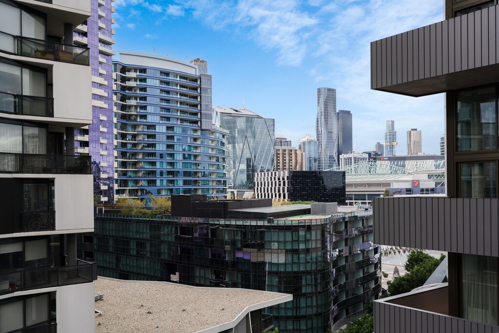 Docklands Apartment | ES802 in Docklands