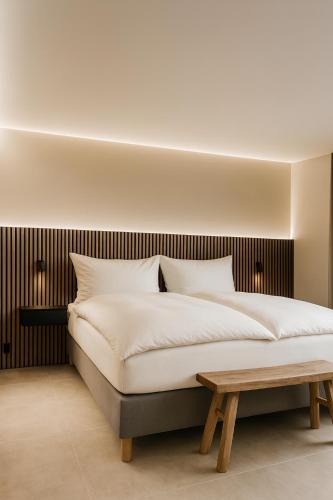 Fully Apartment | Escala
