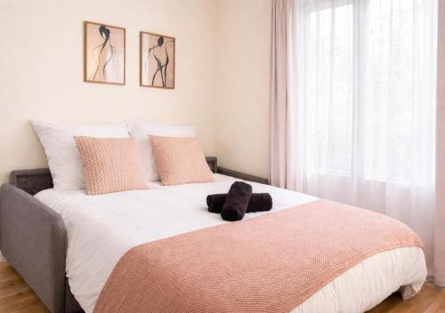 Ermont Apartment | Escapade calme & cosy, parking, 25 min Paris