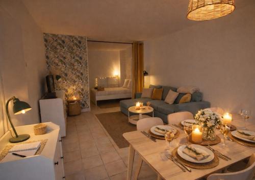 Lons-le-Saunier Apartment | Escapade Jurassienne-Terrasse & Sérénité