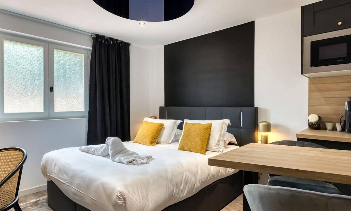 Sotteville-les-Rouen Apartment | Escapade Romantique : un cocon intimiste et idéal pour un séjour à deux