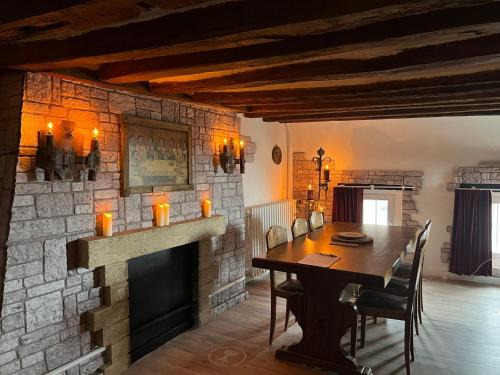 Chateauneuf-en-Thymerais Apartment | Escape Game Templiers 4 personnes Proche Chartres