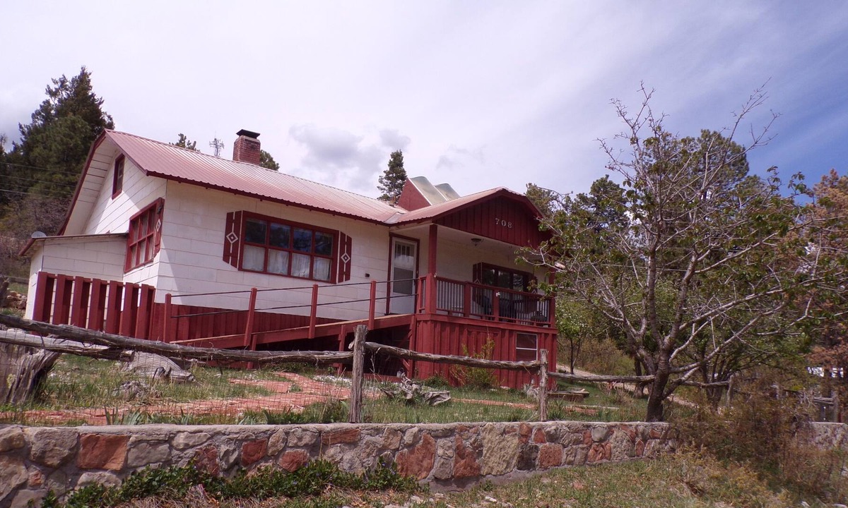 Cloudcroft House | Escape the Heat!