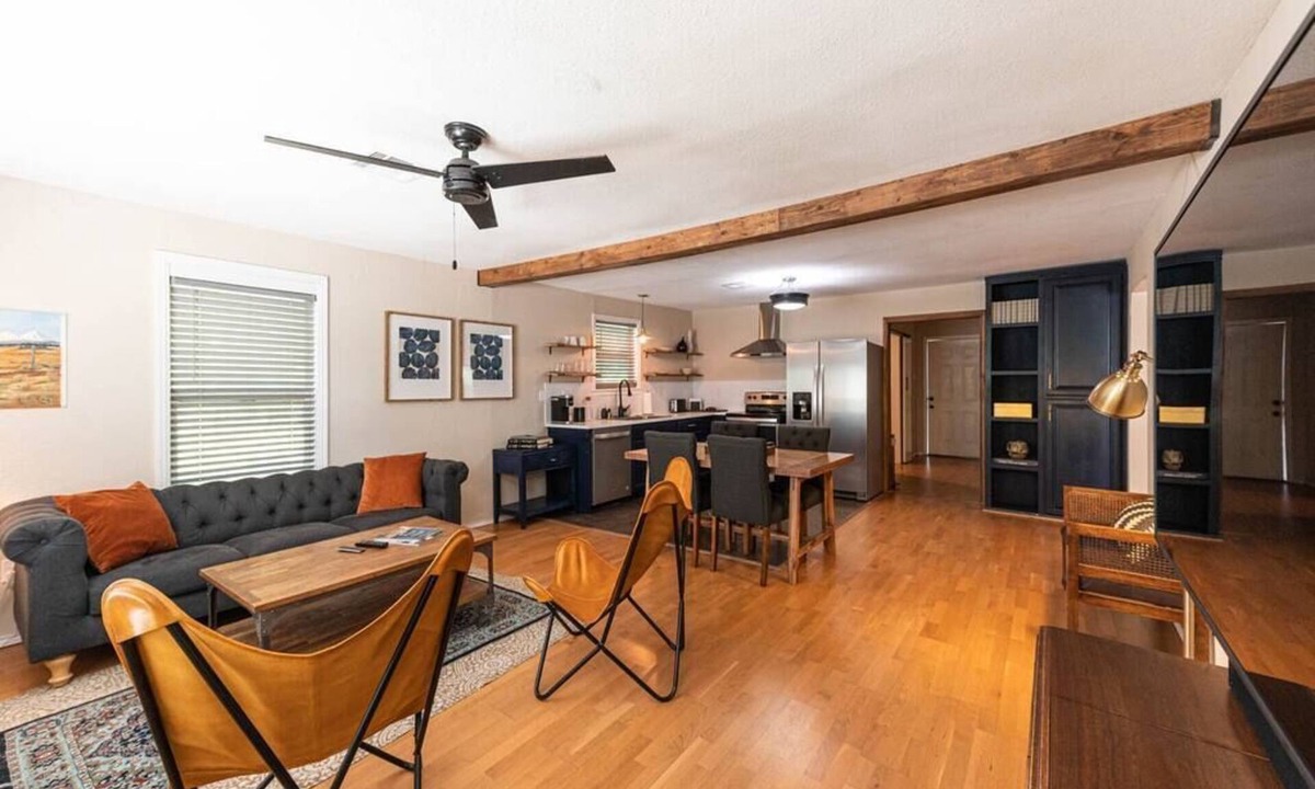 East Riverside House | Escape to a Restored 1920s East Waco Bungalow
