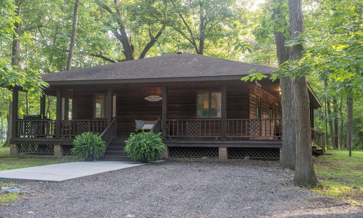 Akin Cabin | Escape to Serenity @ "The Grove" 5 star Favorite!