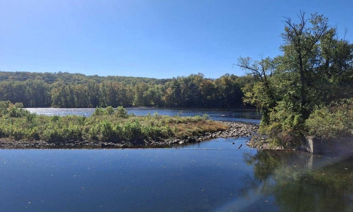 Stockton House | Escape to the comfort and charm of the Murray Wynne House on the canal towpath
