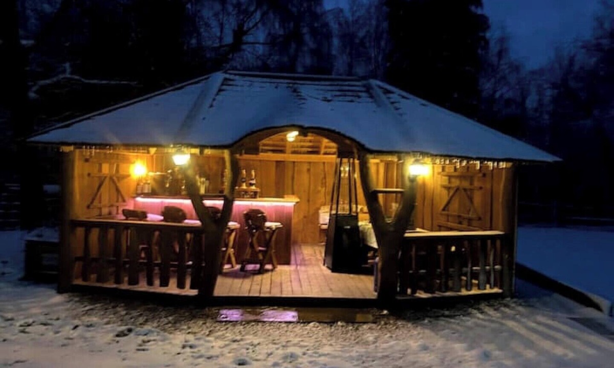 Charing House | Escape to Tranquil Rustic Place