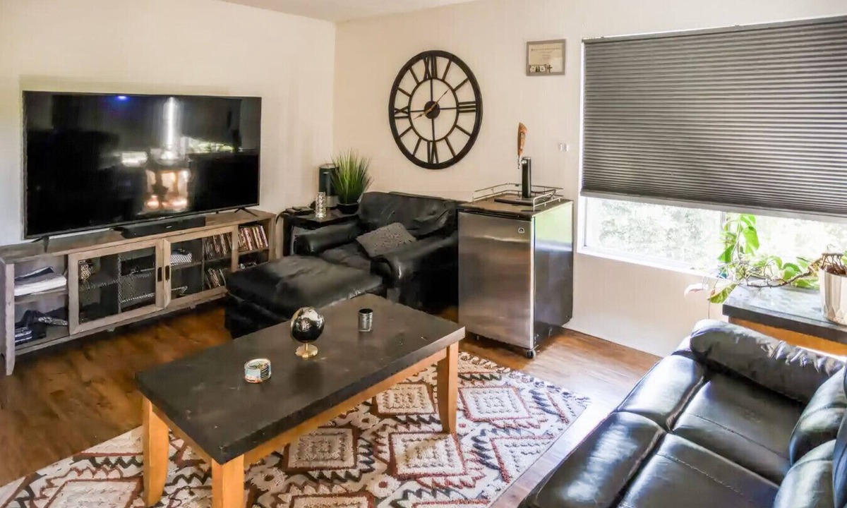Central Escondido Apartment | Escondido Urban Stay - Stylish 2BR Apartment