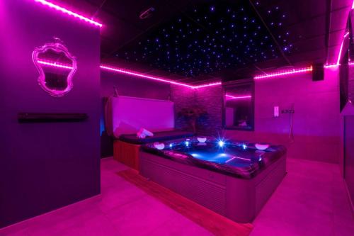 Lardenne Apartment | Espace évasions Loft love LOVE ROOM