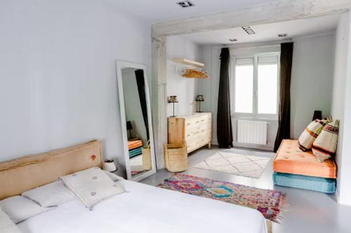 Basurtu House | Espacio habitación triple y completamente equipado
