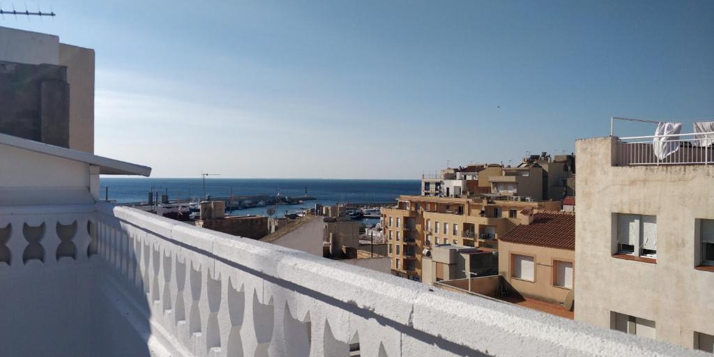 Costa Dorada Apartment | Espacioso Dúplex con Vistas al Mar