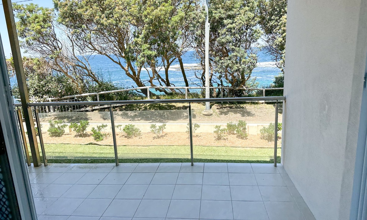 Cronulla Apartment | Esplanade Bliss