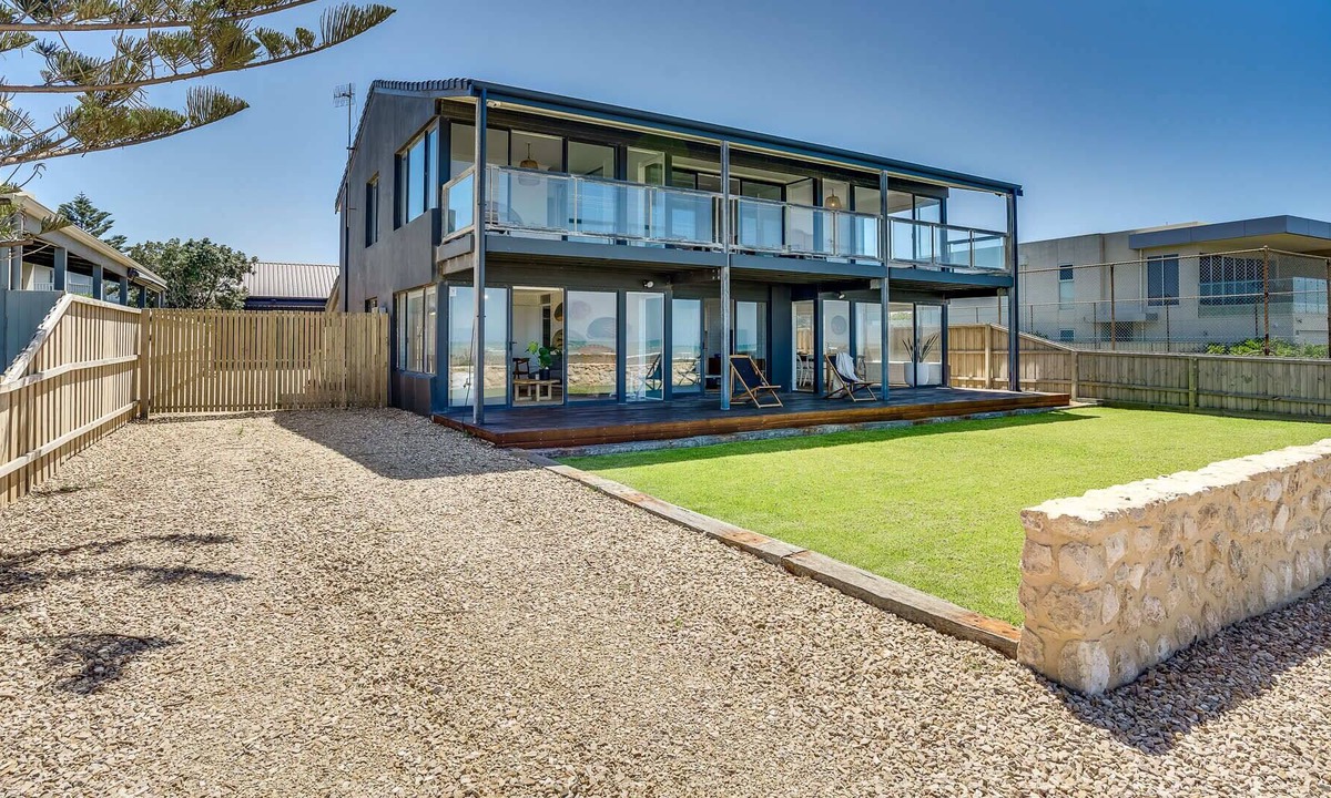 Middleton House | Esplanade Escape - Middleton-Luxury