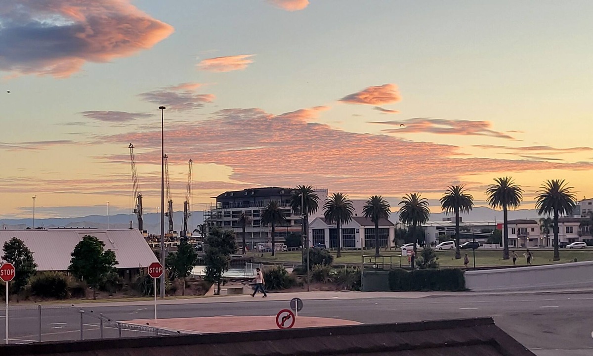 Gisborne House | Esplanade Townhouse