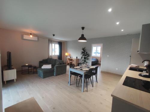 Saint-Laurent-de-Chamousset Apartment | Esprit Cosy